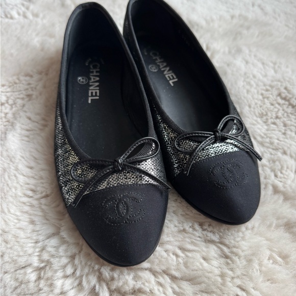 Authentic CHANEL Black and Silver Women's Flats - Picture 3 of 10